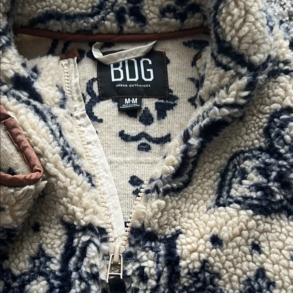 BDG Beige and Navy Patterned Jacket - Picture 12 of 16